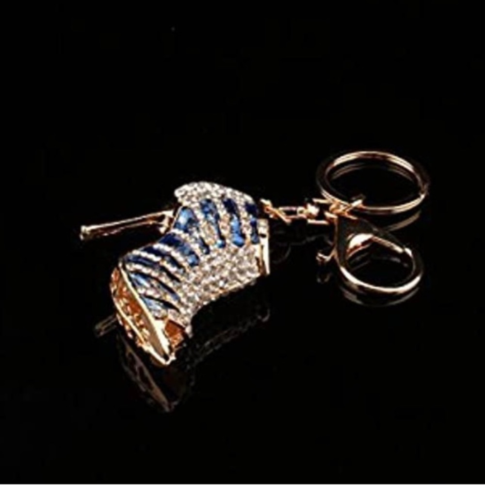 New in package high-heeled shoe keychain/crystal rhinestone decoration chain.